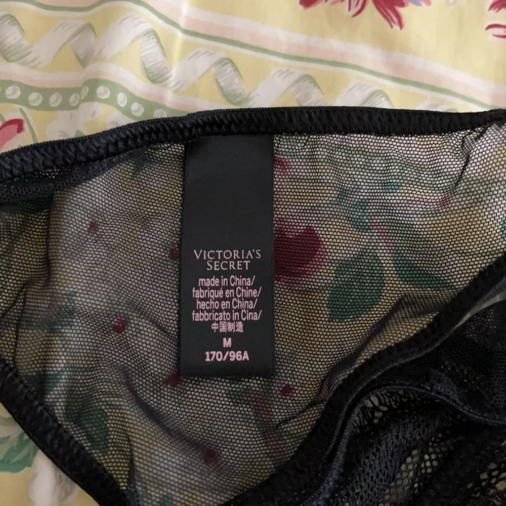 NWOT Victoria Secret lace bodysuit